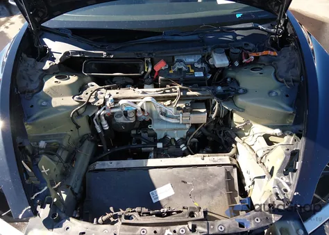 2018 Tesla Model 3 Long Range/Performance из США, поврежденный, VIN 5YJ3E1EB3JF091847